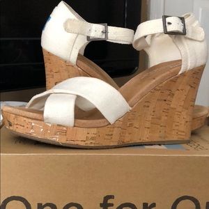 Toms Wedges